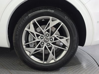 2023 Genesis GV70 photo 8