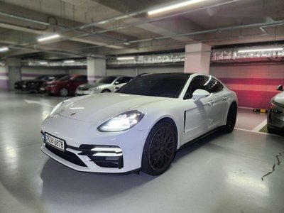 صورة 2 لـ 2021 Porsche PANAMERA