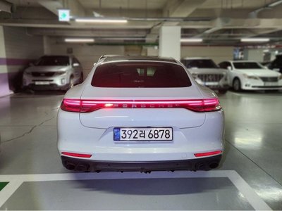 صورة 4 لـ 2021 Porsche PANAMERA