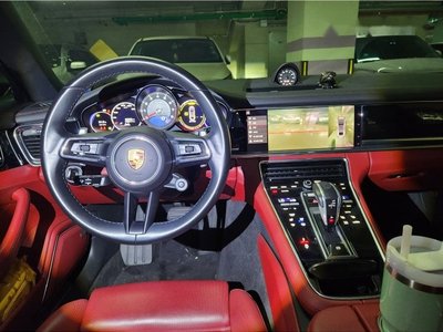 صورة 8 لـ 2021 Porsche PANAMERA
