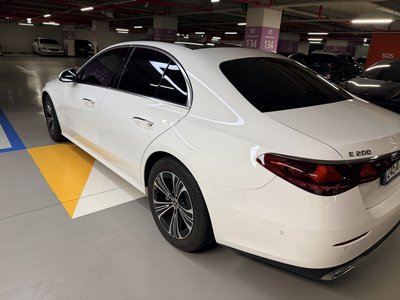 MERCEDES-BENZ E-CLASS - 5