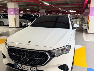 MERCEDES-BENZ E-CLASS - 9