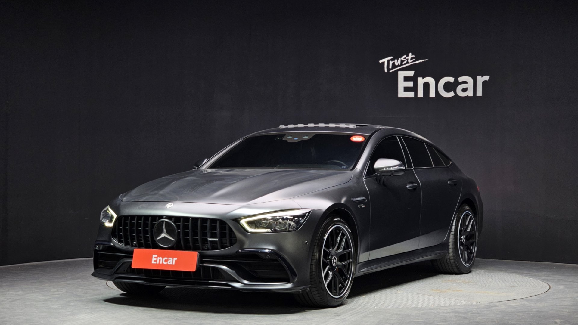 MERCEDES-BENZ GT AMG - View 1