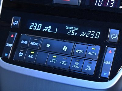2017 Toyota LAND CRUISER 200 缩略图 31