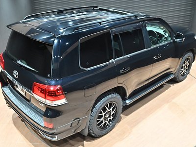 صورة 8 لـ 2017 Toyota LAND CRUISER 200