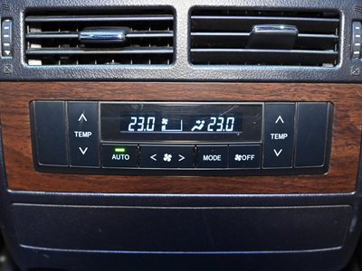 2017 Toyota LAND CRUISER 200 缩略图 38