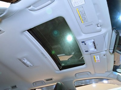 صورة 10 لـ 2017 Toyota LAND CRUISER 200