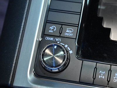 2017 Toyota LAND CRUISER 200 缩略图 33