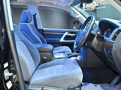 2017 Toyota LAND CRUISER 200 缩略图 14