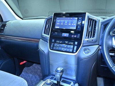 2017 Toyota LAND CRUISER 200 缩略图 15