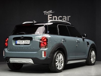 MINI COUNTRYMAN - 3