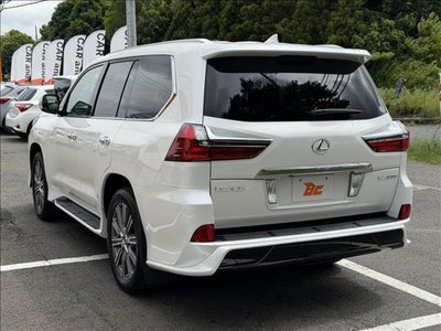 LEXUS LX - 8