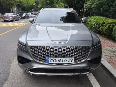 صورة 2 لـ 2024 Genesis GV80