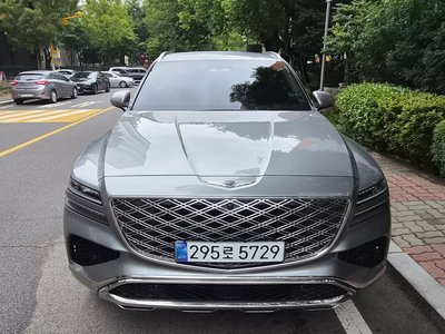صورة 1 لـ 2024 Genesis GV80