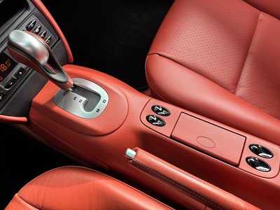 2001 Porsche 911 — миниатюра 29