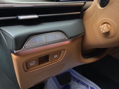 2024 Genesis GV80 — миниатюра 23