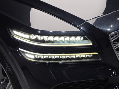 صورة 9 لـ 2024 Genesis GV80