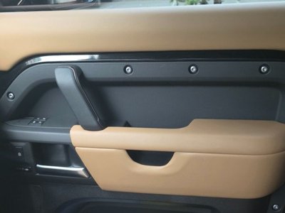 2025 LAND Rover DEFENDER — миниатюра 11