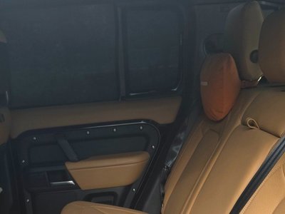 2025 LAND Rover DEFENDER — миниатюра 13