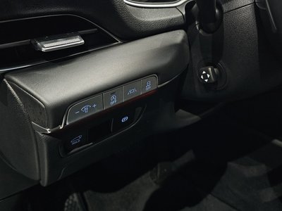 2021 Genesis GV80 thumbnail 23