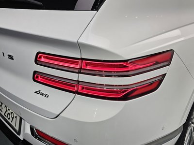 2021 Genesis GV80 thumbnail 12