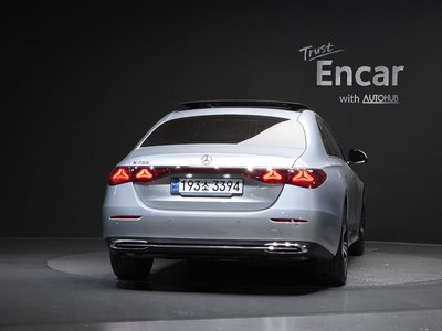 MERCEDES-BENZ E-CLASS - 3