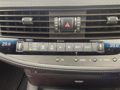 2018 Lexus LS thumbnail 27
