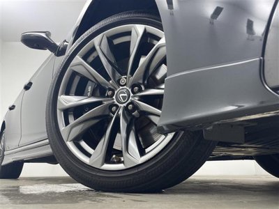 2018 Lexus LS thumbnail 16