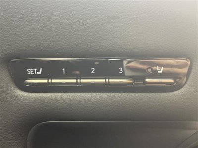 2018 Lexus LS thumbnail 31