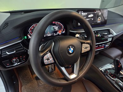 BMW 6 SERIES GT - 10