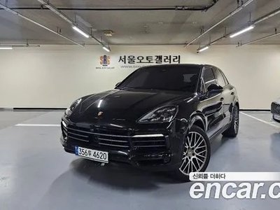 PORSCHE CAYENNE - 1