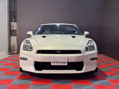 NISSAN GT-R - 8