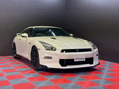 NISSAN GT-R - 6