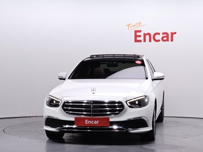 MERCEDES-BENZ E-CLASS - 2