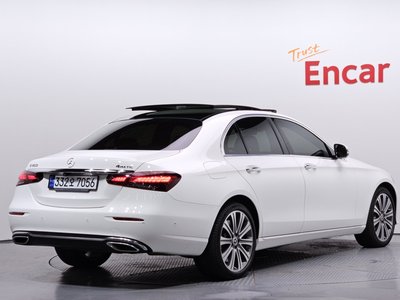 MERCEDES-BENZ E-CLASS - 4