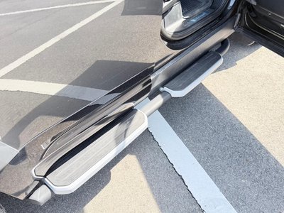 LAND ROVER DEFENDER - 6