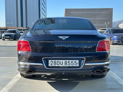 BENTLEY FLYING SPUR - 3