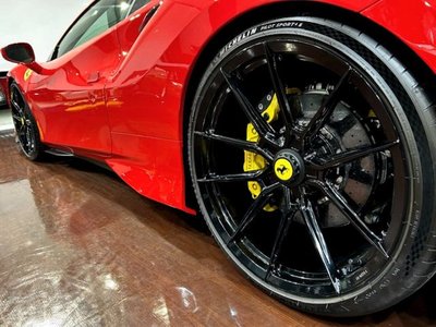 FERRARI F8 TRIBUTO - 9