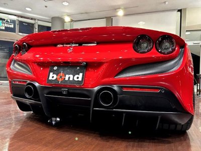 FERRARI F8 TRIBUTO - 2