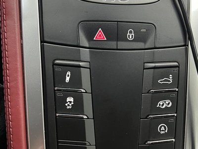 PORSCHE 718 CAYMAN - 10