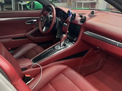 PORSCHE 718 CAYMAN - 7