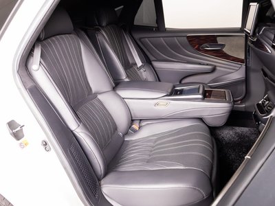 صورة مصغرة 42 لـ 2017 Lexus LS