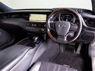 صورة مصغرة 39 لـ 2017 Lexus LS