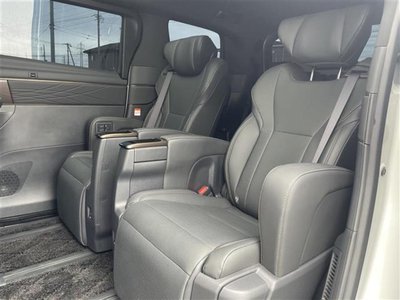 2025 Toyota ALPHARD — миниатюра 28