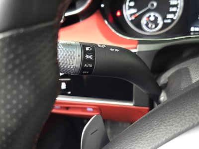 2021 Genesis GV70 — миниатюра 27