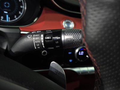 2021 Genesis GV70 — миниатюра 26