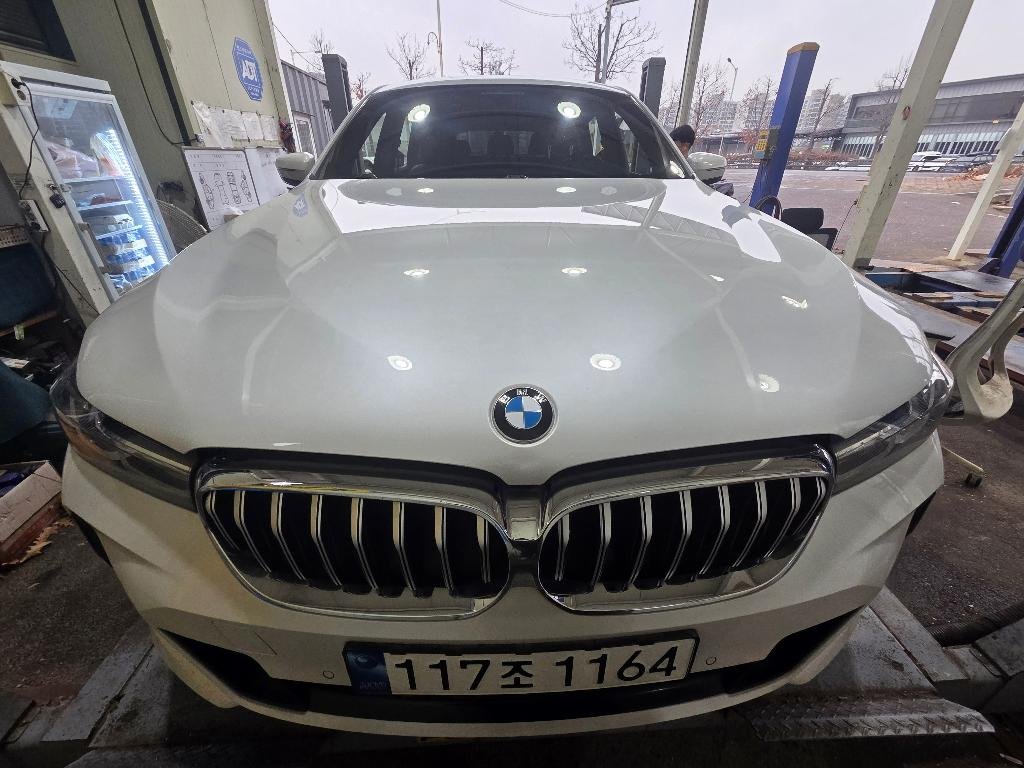 BMW 6 SERIES GT - View 1