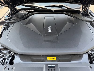 صورة 7 لـ 2025 BMW I5