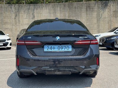 صورة 3 لـ 2025 BMW I5