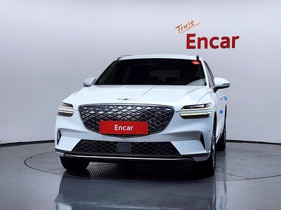 GENESIS ELECTRIFIED GV70 - 2
